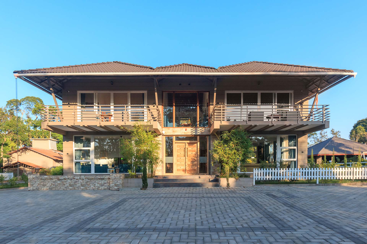 3 Rooms @ Coffee & Mist - Image 4