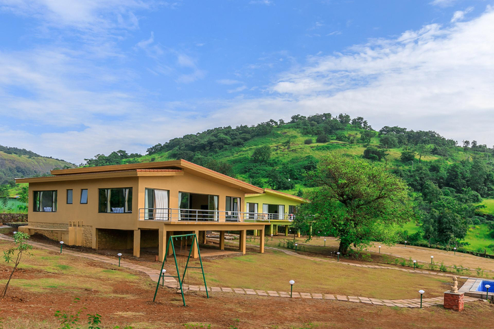 9 Bedrooms @ Shivom Villa - Pawna - Image 4