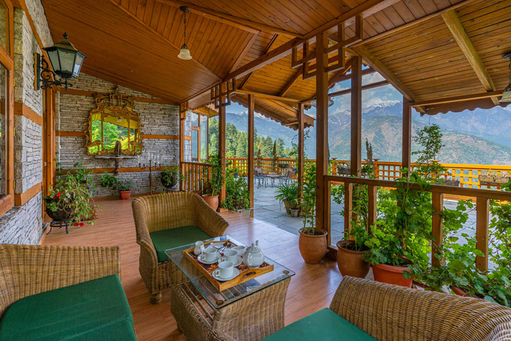 3 Luxury Rooms @ The Imperial Estate - Image 3