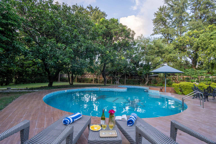 Estate 10 by Tarika - Image 2