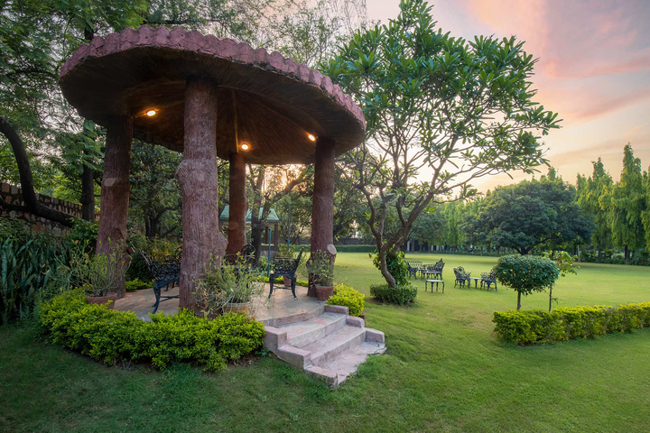 Estate 10 by Tarika - Image 3