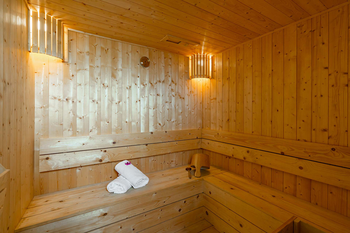 Le Blanc Escape w/ Outdoor Pool - Image 5