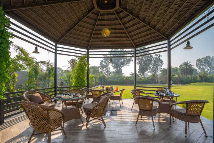 Le Blanc Escape w/ Outdoor Pool - Image 4
