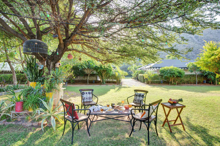 Lush @ The Foothills - Image 3