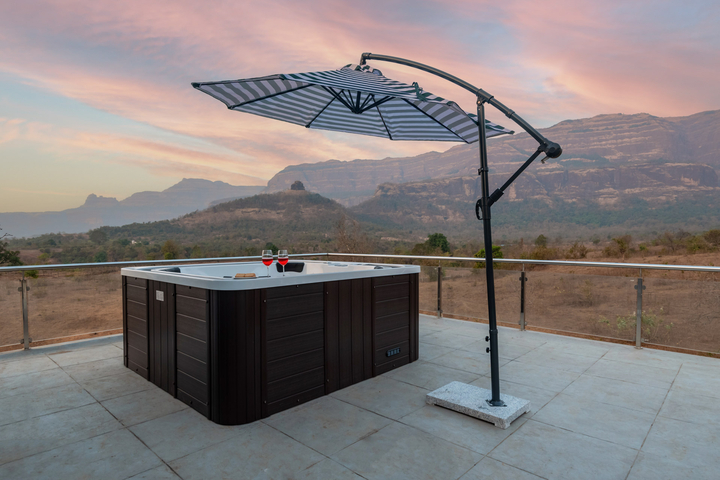 Palazzo in the Mountain - Image 3