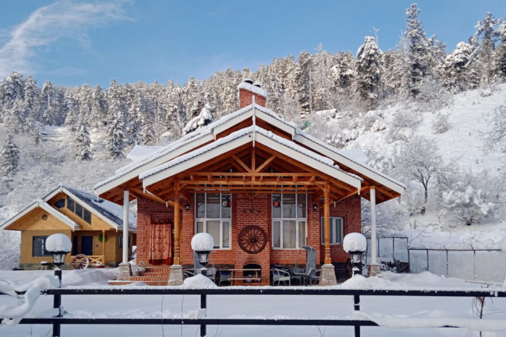 Suroor w/ Central Heating - Tangmarg - Image 2