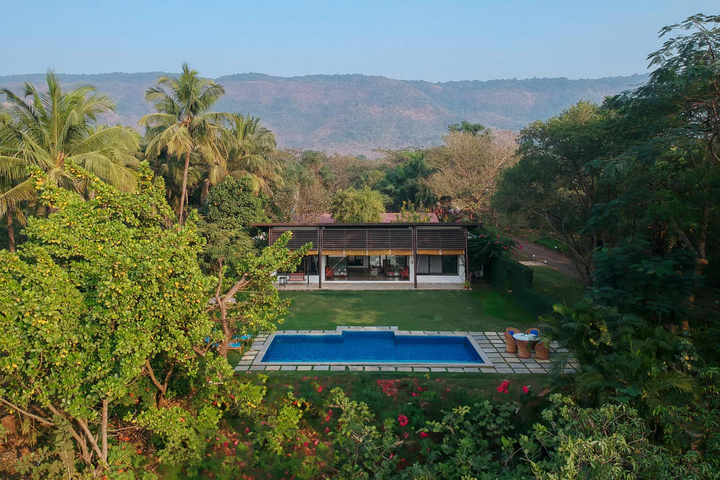 The Courtyard - Image 2