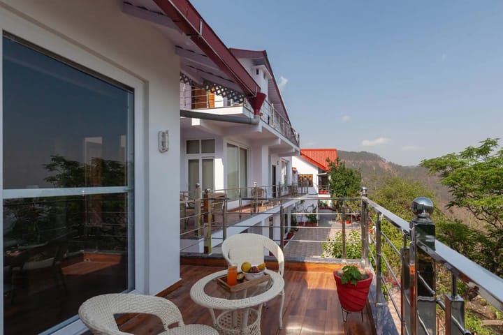 Amara Twilight | Pet-friendly 2-BHK Retreat Near Kainchi Dham With Scenic Views