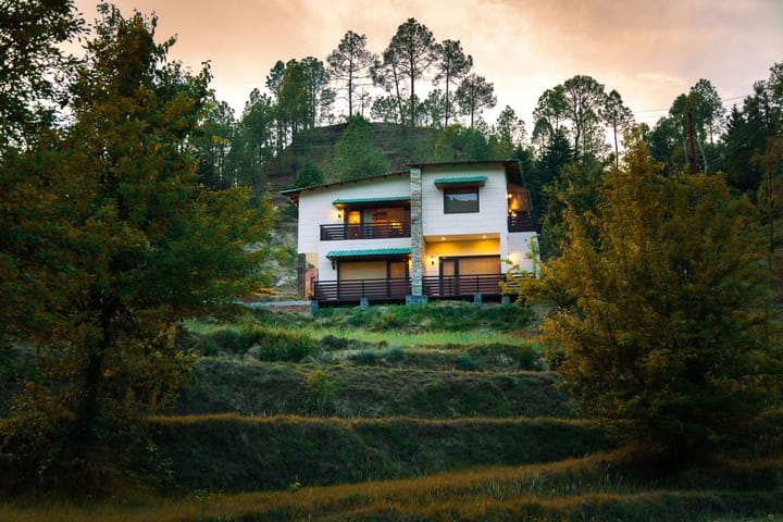 GlenBrook Estate Juniper | Hillside 1-BHK Suite with Shared Gazebo, Restro & Lounge Area Near Waterfall - Image 2