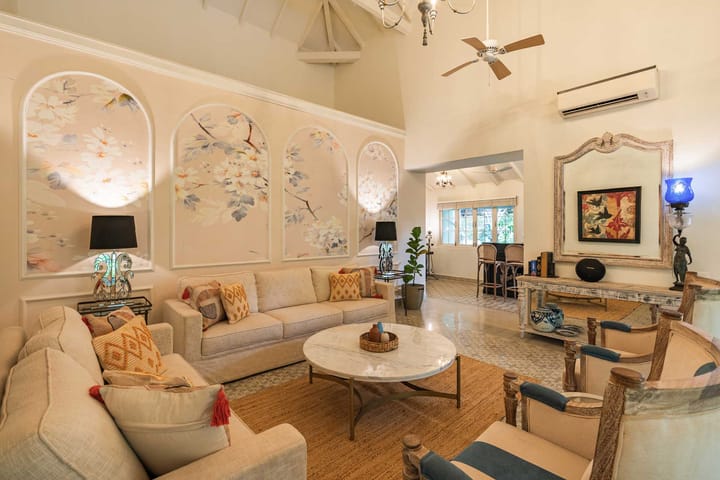 Coco @ A Portuguese Tale - Image 4