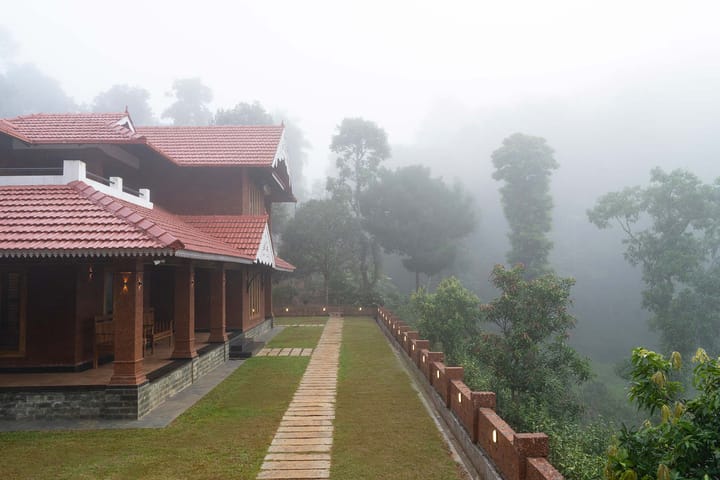 Regal Retreat - Image 5