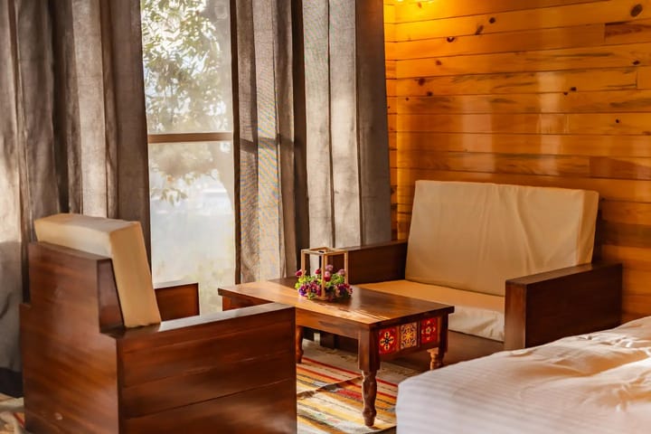 The Treepie - Private Chalet - Image 5