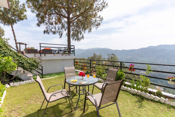 Villa Woodside Meadows W/ Breakfast - Image 2