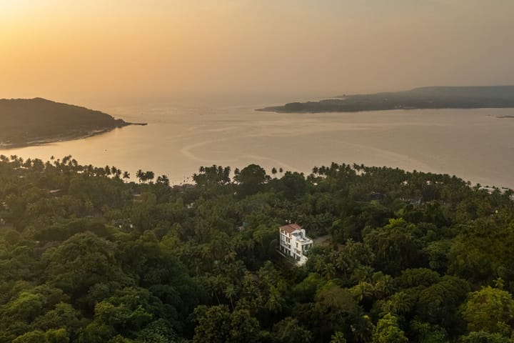 Moonstone Villa w/ Pool & Rooftop Jacuzzi - Image 3