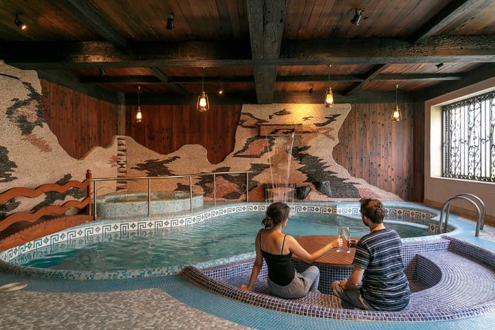 3 Rooms @ Krishnalaya Mansion - Image 2