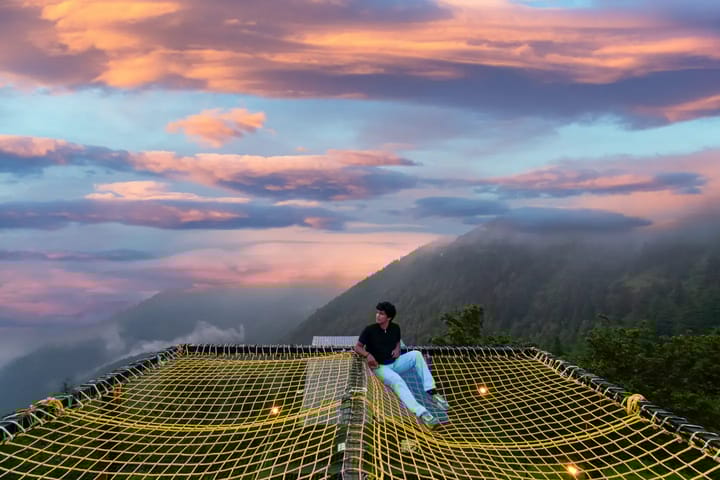 Retreat by The Kiana W/ Indoor Jacuzzi - Image 2