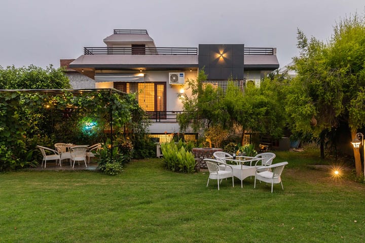 Lily @ The Magnolia Farm w/ Indoor Pool & Jacuzzi - Image 4