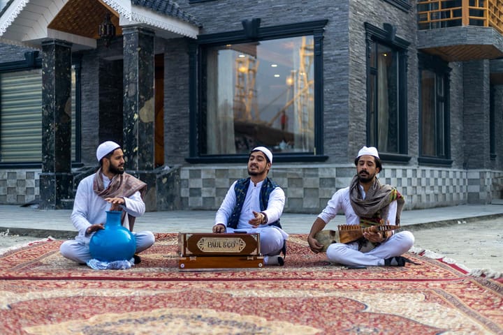 Frozen Fall - Tangmarg w/ Breakfast Included - Image 5