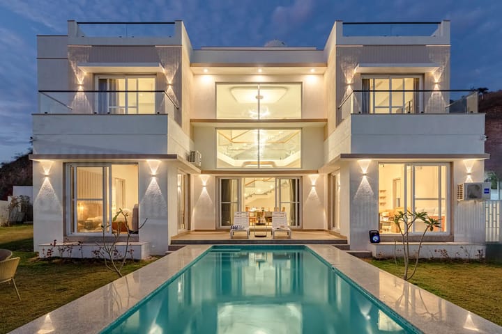 Elite Sereno | Luxe 4-BHK Villa With Pvt Pool & Garden - Image 2