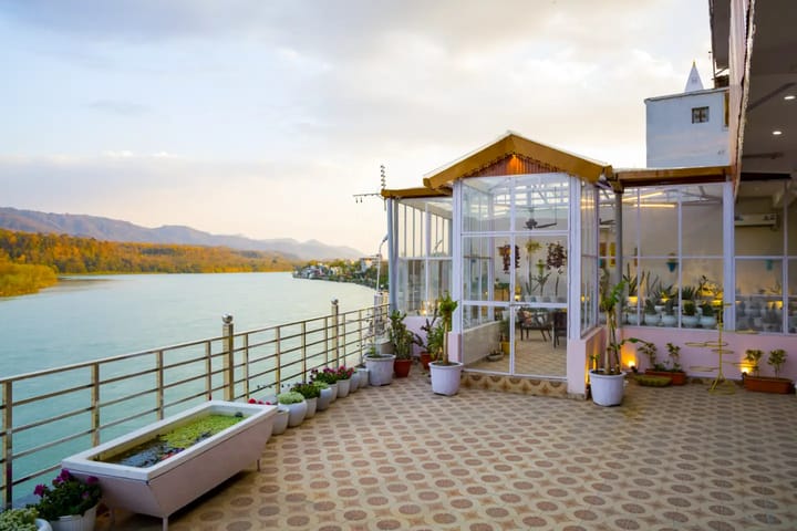 Tranquil 2-BHK Villa by Ganges, 5 Mins from Triveni Ghat