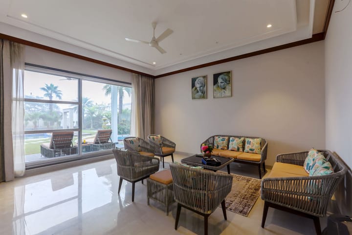 La Paradise W/ Outdoor Pool - Image 4