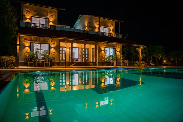 Raas Stays | 4-BHK Retreat With Private Pool, Gardens, Lounge Cum Bar & Scenic Aravali Views