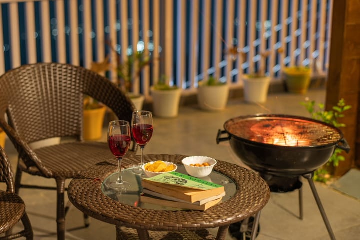 Euphoria’s Edge - Image 4