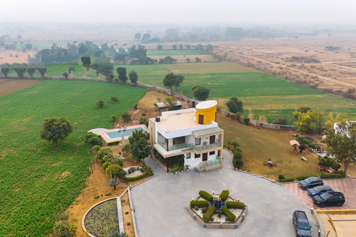 The Saket Farm