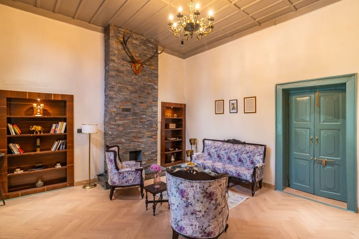 The Emily Chalet - Image 4