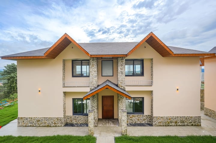 Himalayan Escape Calmara Cottage | 1 Hillside with Bathtub, Kitchenette, Shared Garden, Terrace & Views - Image 4