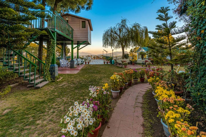 4 Rooms @ Villa Mountain Crest w/ Outdoor Pool - Image 4