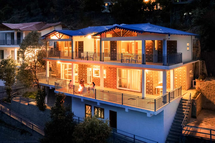 Skylark Peaks W/ Outdoor Jacuzzi - Ramgarh