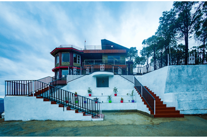 Pine Shadow Flamingo | Pet-friendly Hilltop Suite With Panoramic Views & Restaurant