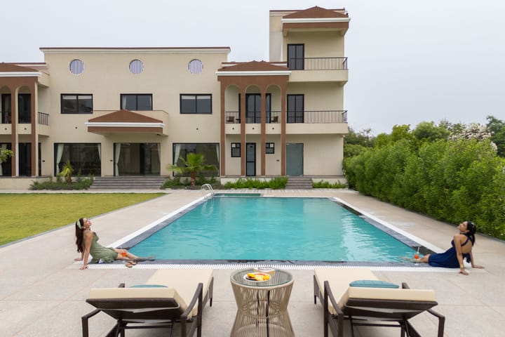 The Duo @ Eleganza Villas