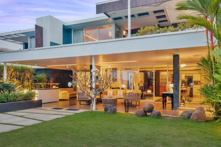 Stars By The Bay - Image 2