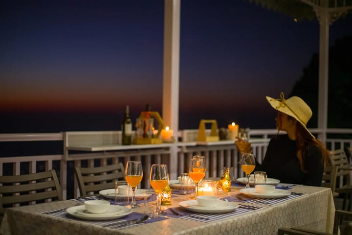 Alpenglow | Pet-friendly 3-BHK Hillside Villa With Garden & Scenic views - Image 4