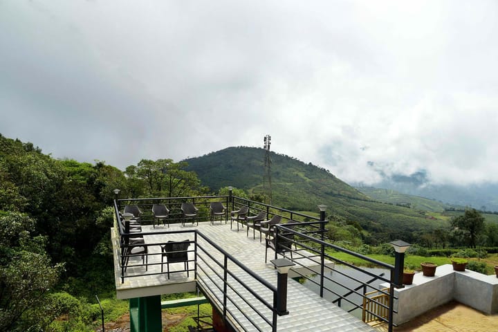 3 Rooms @ Talerock Inn - Valparai