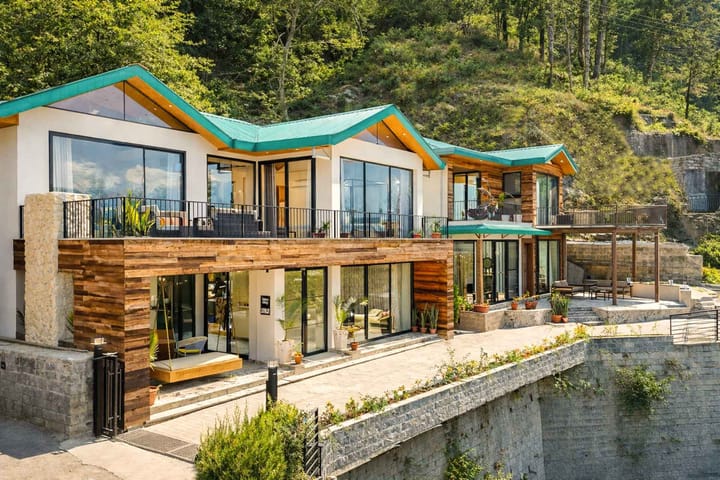 Louise Cottage W/ Outdoor Jacuzzi