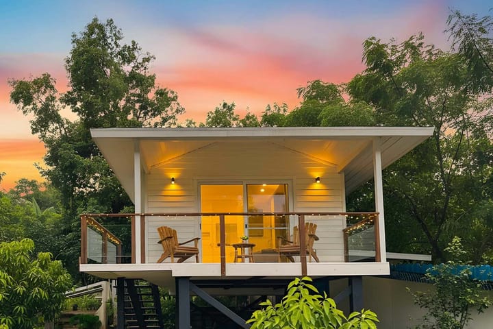 Aurora Treehouse @ Luma - 350 mtr from Mandwa Jetty