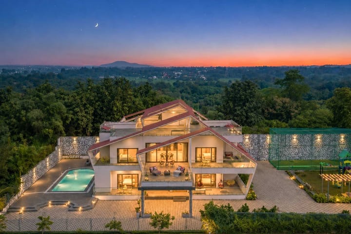 Amorist Villa