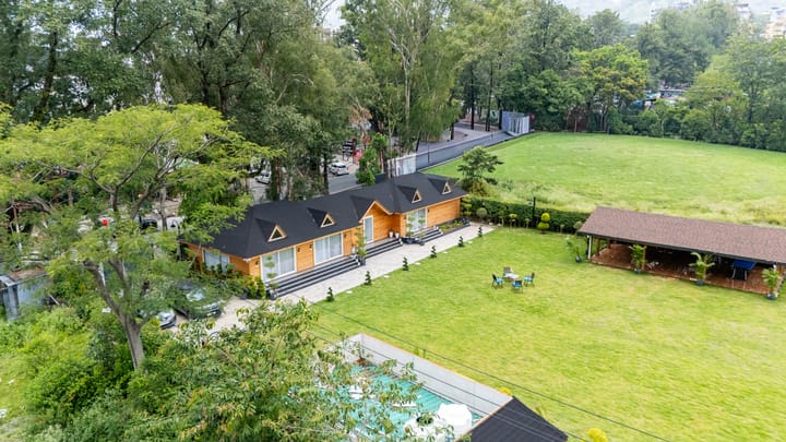 Alora in the Hills Mistfall | Pet-friendly 1-BHK with Jacuzzi, Shared Garden, Pergola Lounge & TT Table