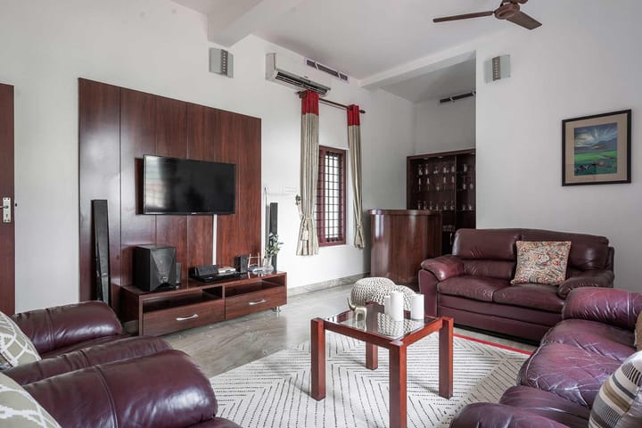 Ivory @ The Periyar Palace - Image 4