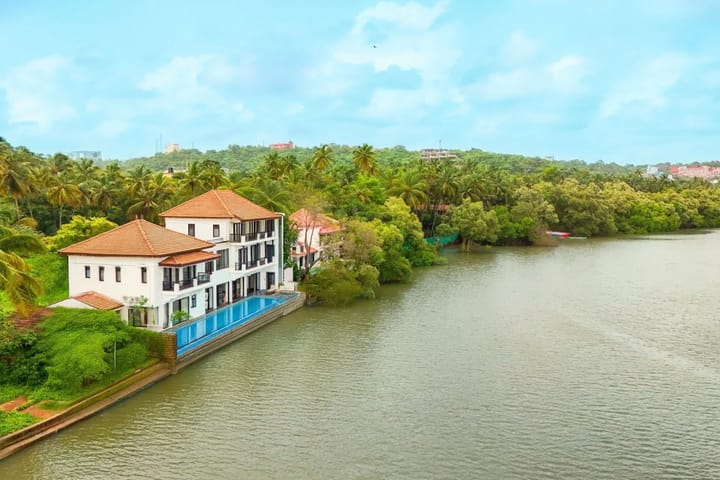 Villa Fleuve | 6-BHK Getaway By the River With Infinity Pool, Lift & Bar Lounge - Image 4