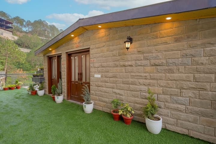 Konifer Pinegrove | 3-BHK Hilltop Escape with Attic, Panoramic Views, Garden, & Outdoor Lounge