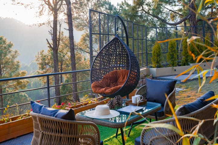 Sirmour Baag Merlot | Hillside Pet-friendly Cottage With Jacuzzi, Balcony & Restaurant - Image 2