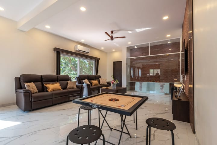 Palazzo in the Mountain - Image 3