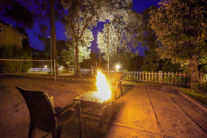 3 Rooms @ Mistletoe House - Image 5