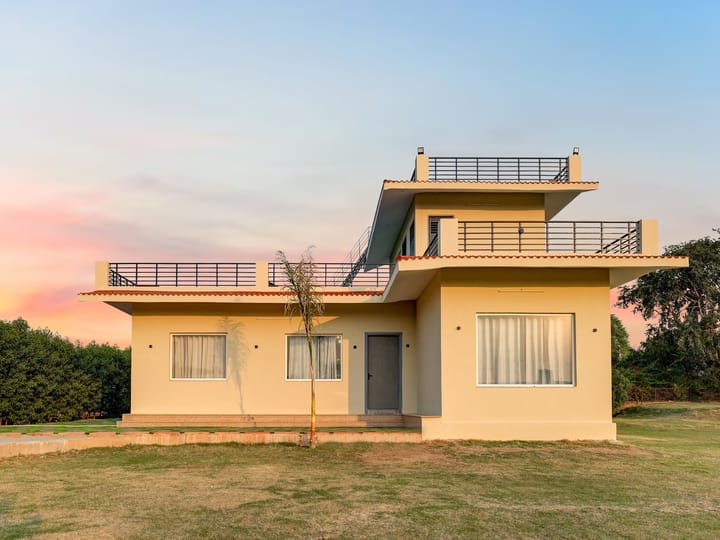 Vijeta Farms | 3-BHK With Private Pool, Lawn, Terrace & Bonfire 