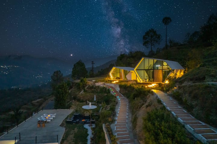 Luna Nova W/ Outdoor Pool - Ranikhet