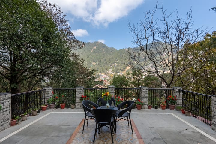 The Hive Cottage | Serene 9-Rooms Hillside Resort With Suites, Restaurant, & Outdoor Seating | Ample Parking - Image 4